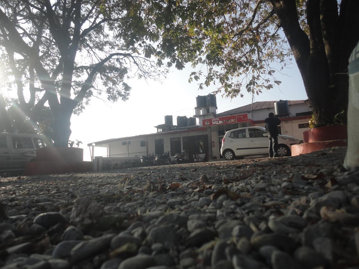 Hotel Walnut Grove Masuri Exterior foto